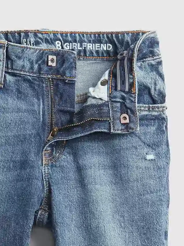 Jeansy typu „girlfriend” z średnim stanem dla dziewczynek