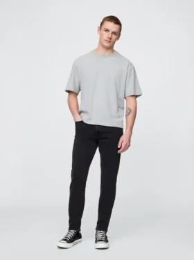 Jeansy typu skinny