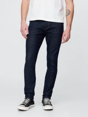 Jeansy typu skinny