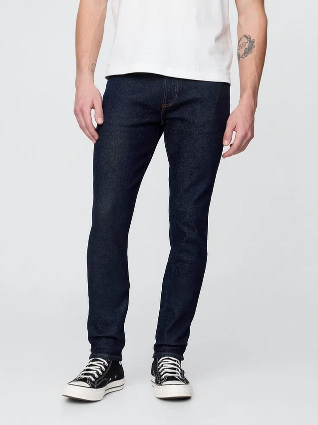 Jeansy typu skinny