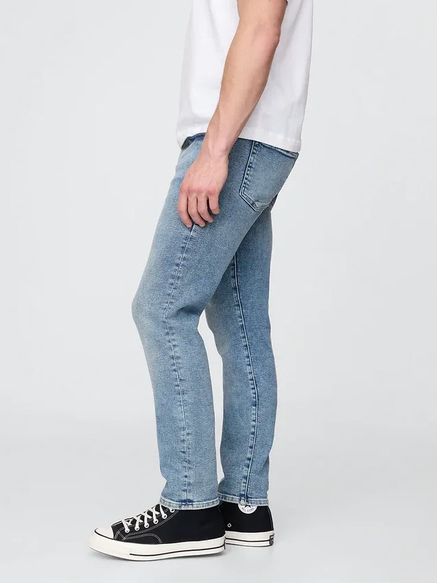 Jeansy typu skinny