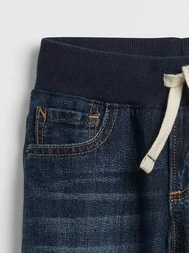 Jeansy typu slim dla niemowląt i Maluchów