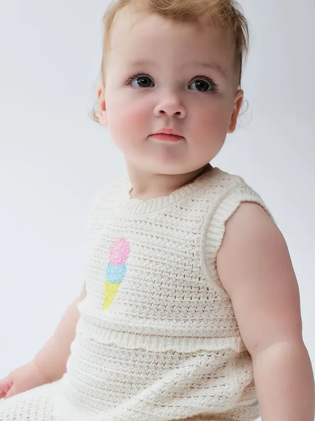 Jednoczęściowy kombinezon dla niemowląt „Baby Ice Cream” wykonany na szydełku