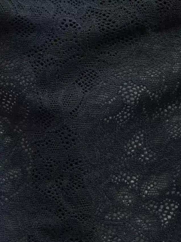 Koronkowe stringi