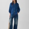Koszula oversize z bawełnianej gazy w stylu denimowym bez kołnierzyka