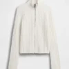 Krótki kardigan z dzianiny typu cable-knit z zamkiem błyskawicznym CashSoft