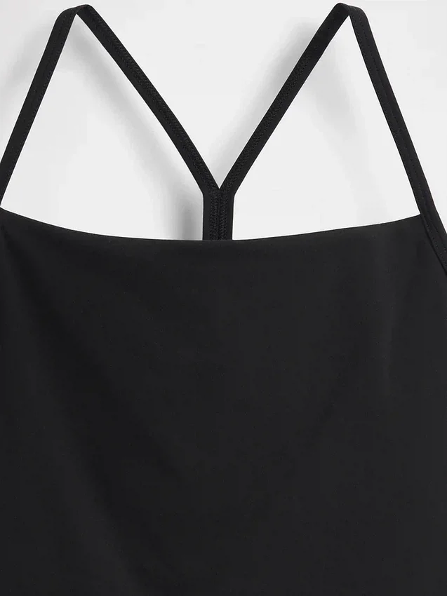 Krótki top GapFit Smooth z wycięciem na plecach