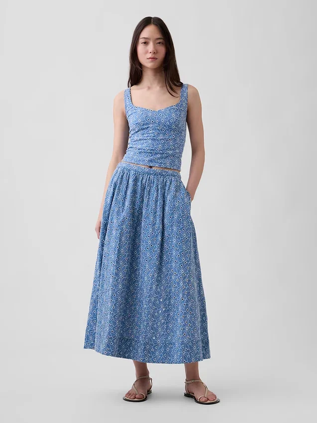 Krótki top typu bustier z ażurowymi wstawkami