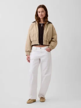 Kurtka bomberka w stylu oversize