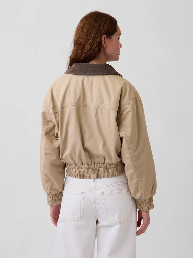 Kurtka bomberka w stylu oversize