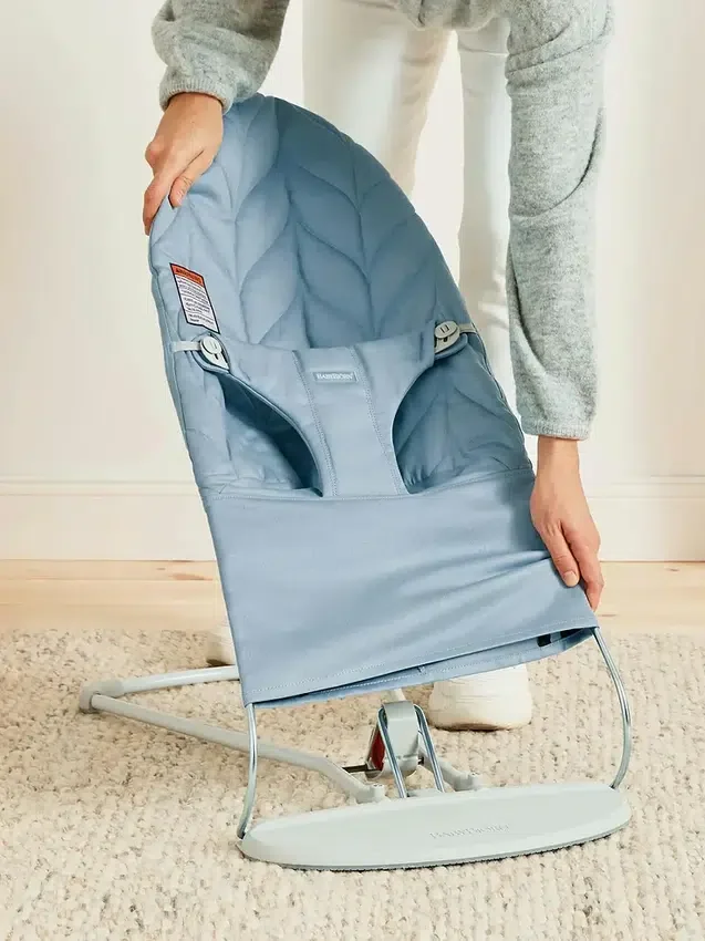 Leżaczek Babybjorn Baby Petal Quilt Bouncer Bliss