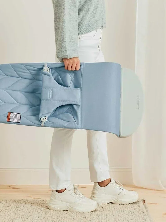 Leżaczek Babybjorn Baby Petal Quilt Bouncer Bliss