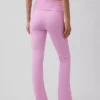 Legginsy GapFit Smooth z podwiniętym paskiem i lekko rozszerzanymi nogawkami