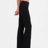 Legginsy GapFit Smooth z podwiniętym paskiem i lekko rozszerzanymi nogawkami