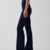 Legginsy GapFit Smooth z wysokim stanem i rozszerzanymi nogawkami