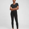 Legginsy z wysokim stanem z dwukierunkowego materiału elastycznego