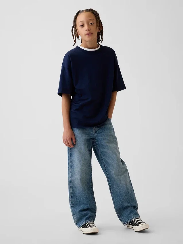 Luźne jeansy dla dzieci w stylu lat 90.