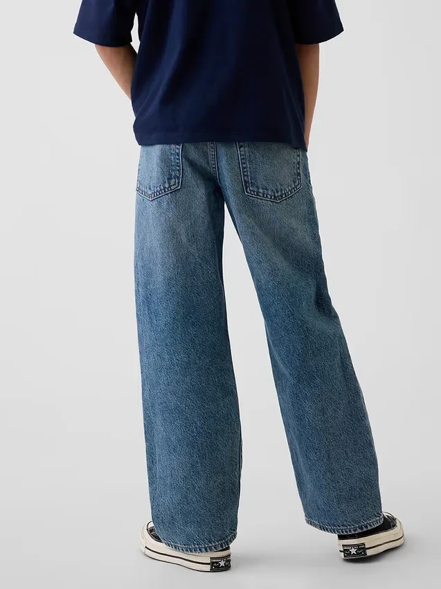Luźne jeansy dla dzieci w stylu lat 90.