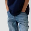 Luźne jeansy dla dzieci w stylu lat 90.