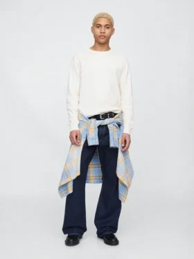 Luźne jeansy typu bootcut
