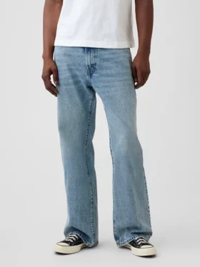 Luźne jeansy typu bootcut