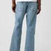 Luźne jeansy typu bootcut