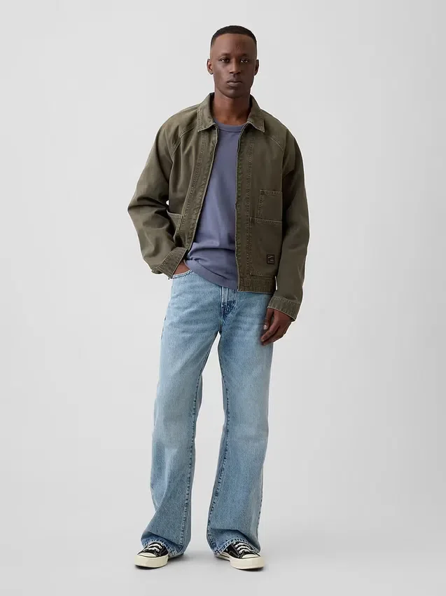 Luźne jeansy typu bootcut