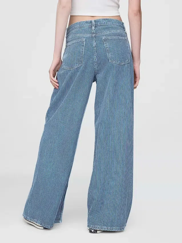 Luźne jeansy z paskami w kolorze khaki, o średnim stanie i z ultramiękkiego denimu