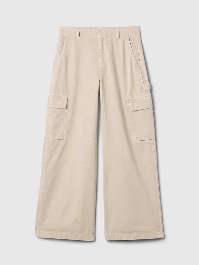 Luźne spodnie cargo w kolorze khaki z średnim stanem