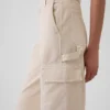 Luźne spodnie cargo w kolorze khaki z średnim stanem