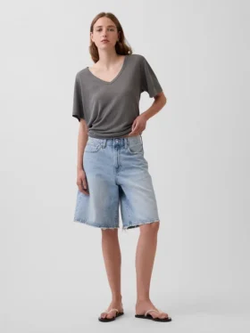 Luźny T-shirt z dekoltem w serek z mieszanki lnu
