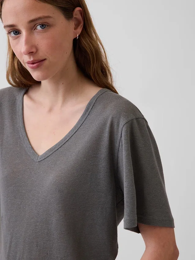 Luźny T-shirt z dekoltem w serek z mieszanki lnu