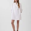 Mini sukienka z popeliny w stylu Henley
