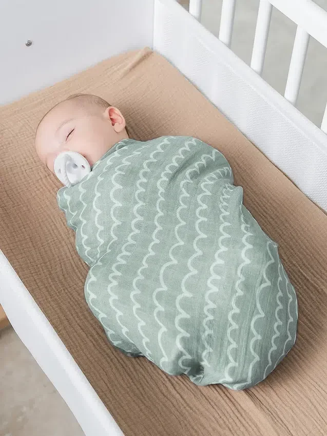 Muślinowy kocyk do owijania Comfy Cubs