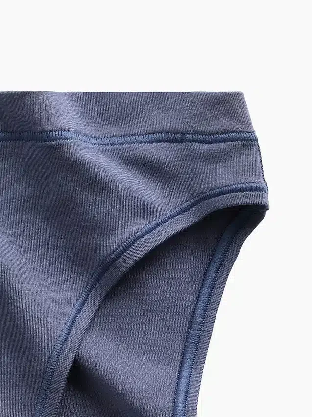 Najdelikatniejsze majtki typu bikini z modalu