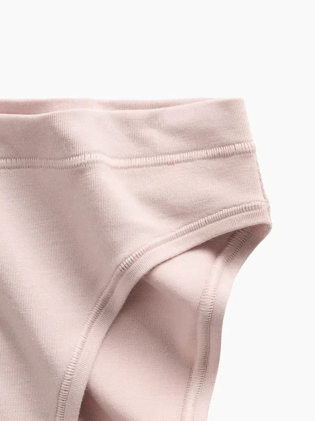 Najdelikatniejsze majtki typu bikini z modalu