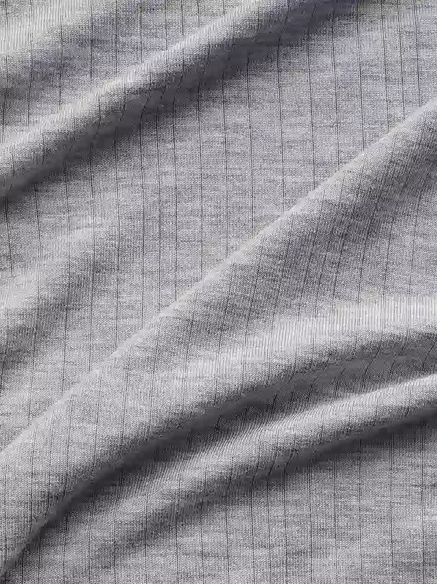 Najdelikatniejszy modalny T-shirt piżamowy z ściągaczem