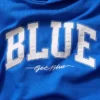 Niebieska bluza z kapturem z grubej dzianiny frotte z logo