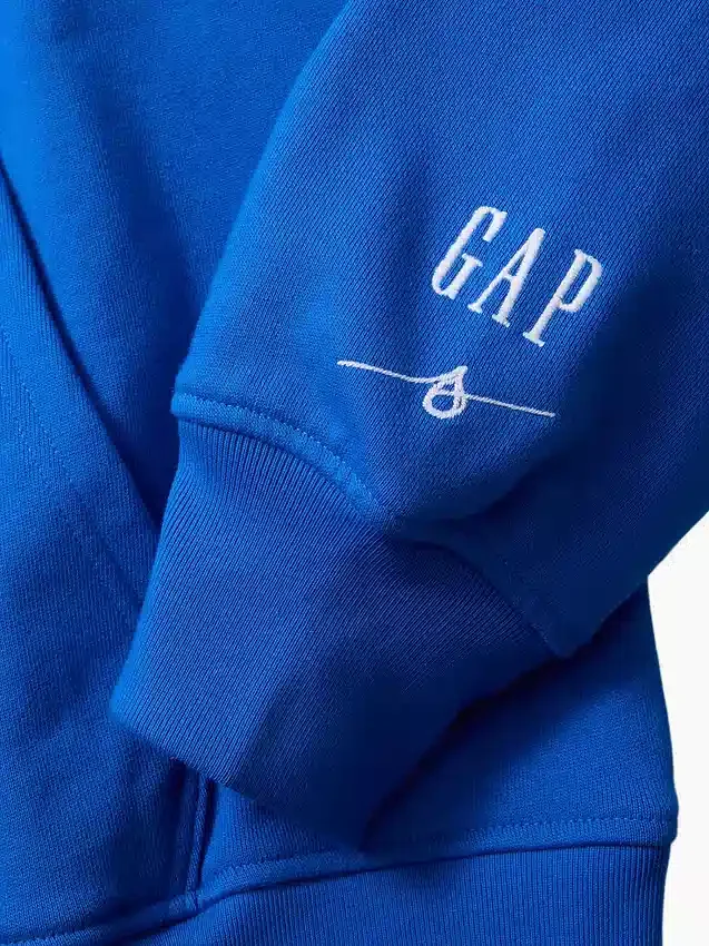 Niebieska bluza z kapturem z grubej dzianiny frotte z logo