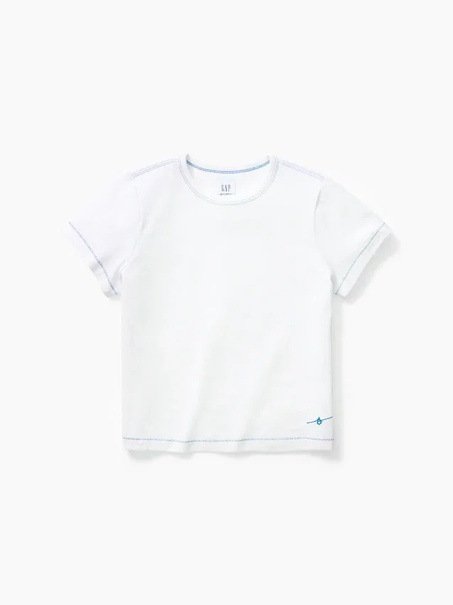 Niebieski T-shirt o luźnym kroju