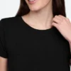 Nowoczesny T-shirt o skróconym kroju