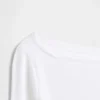 Nowoczesny T-shirt z dekoltem w łódkę