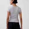 Nowoczesny T-shirt z dekoltem w serek