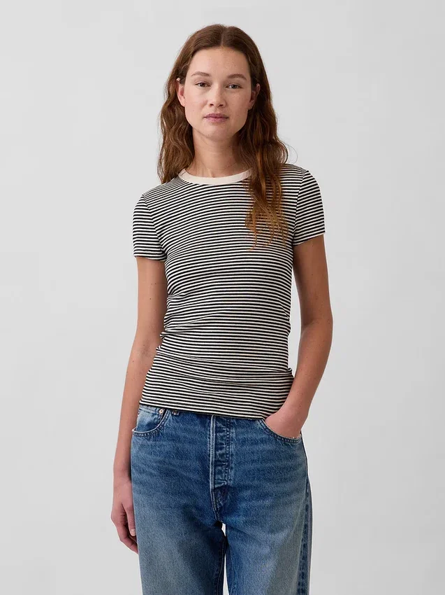 Nowoczesny T-shirt z okrągłym dekoltem