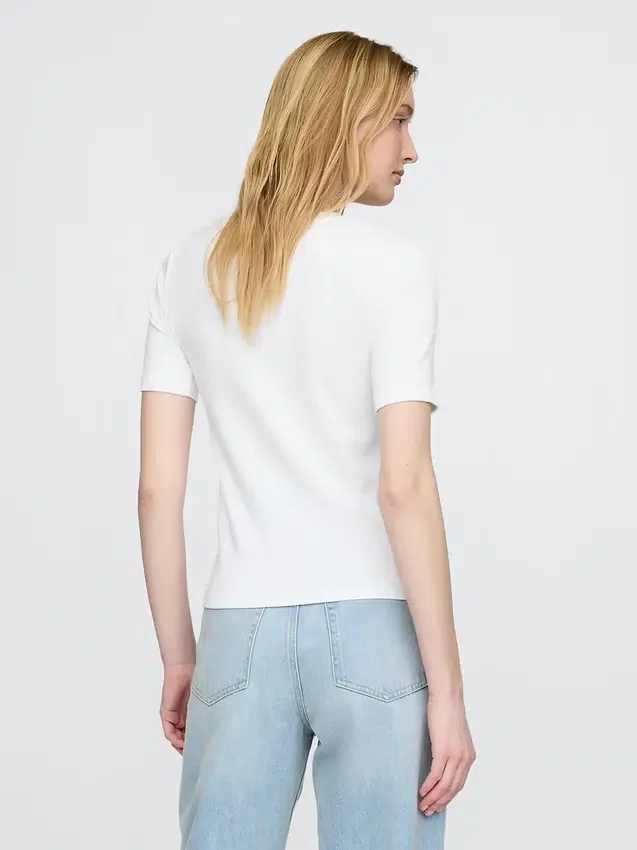 Nowoczesny T-shirt z okrągłym dekoltem