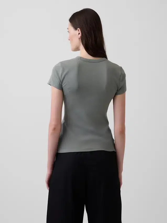 Nowoczesny T-shirt z okrągłym dekoltem