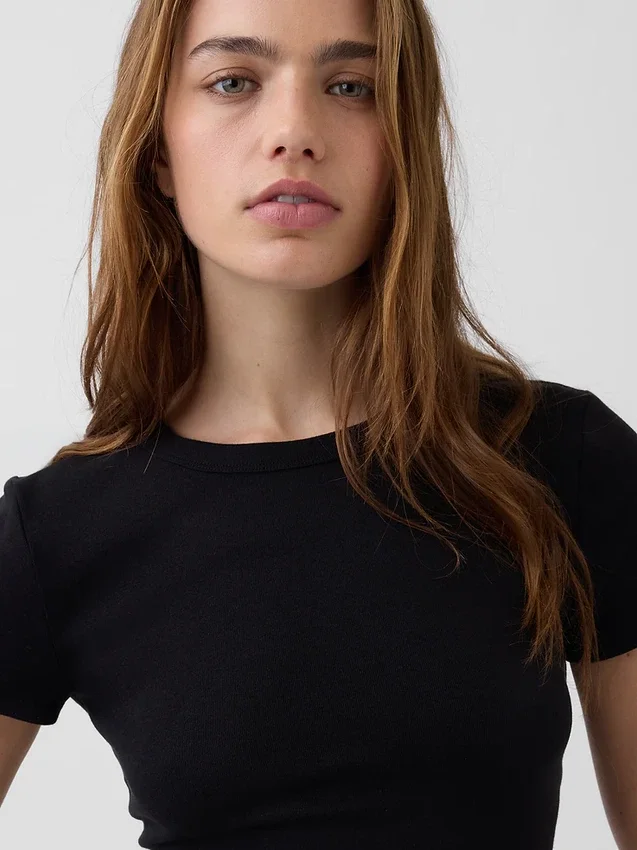 Nowoczesny T-shirt z okrągłym dekoltem