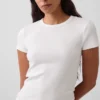 Nowoczesny T-shirt z okrągłym dekoltem