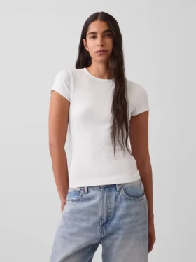 Nowoczesny T-shirt z prążkowanej dzianiny