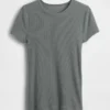 Nowoczesny T-shirt z prążkowanej dzianiny